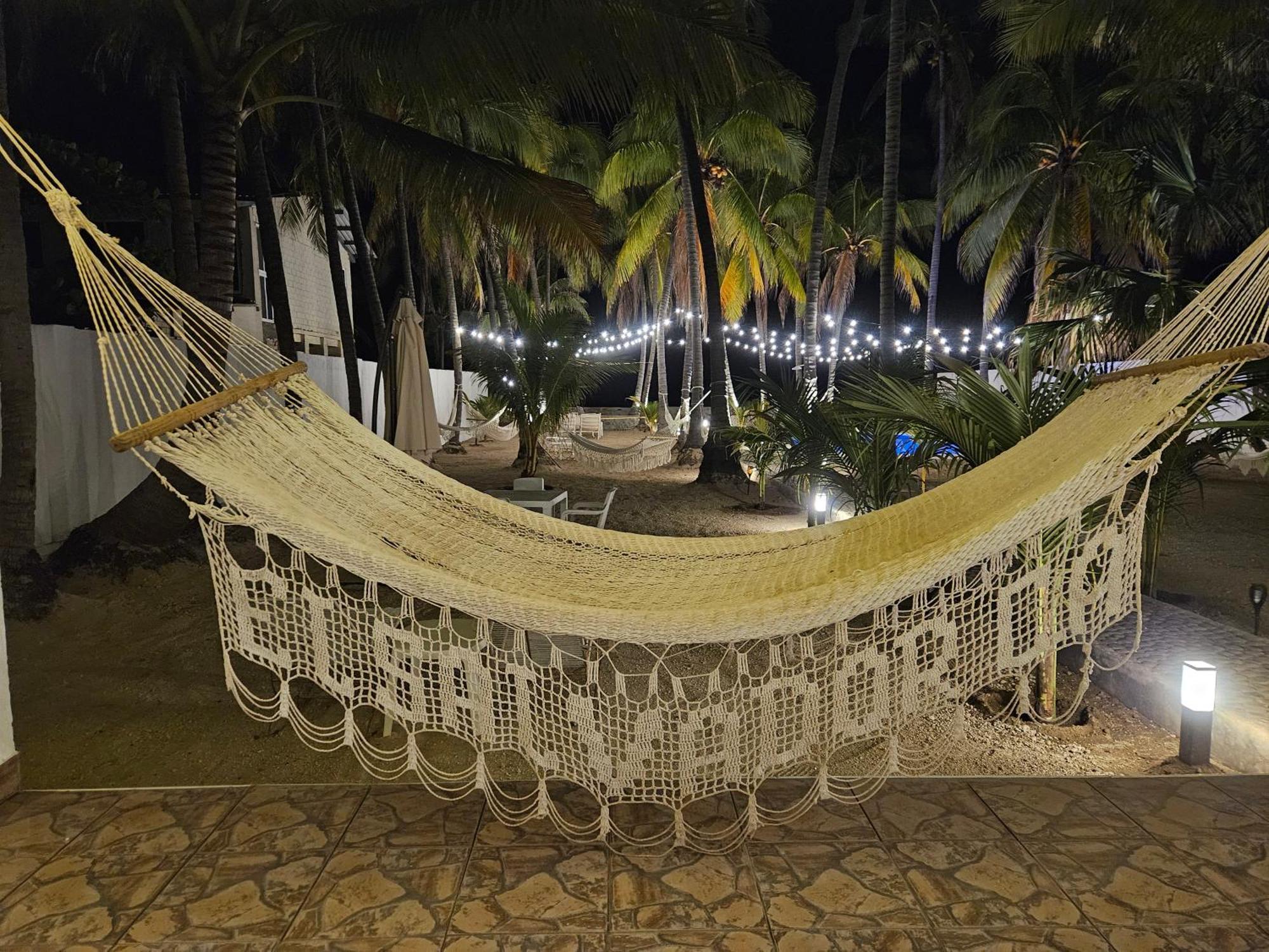 Sunset Surf Villa ลาลิแบร์ตัด ภายนอก รูปภาพ