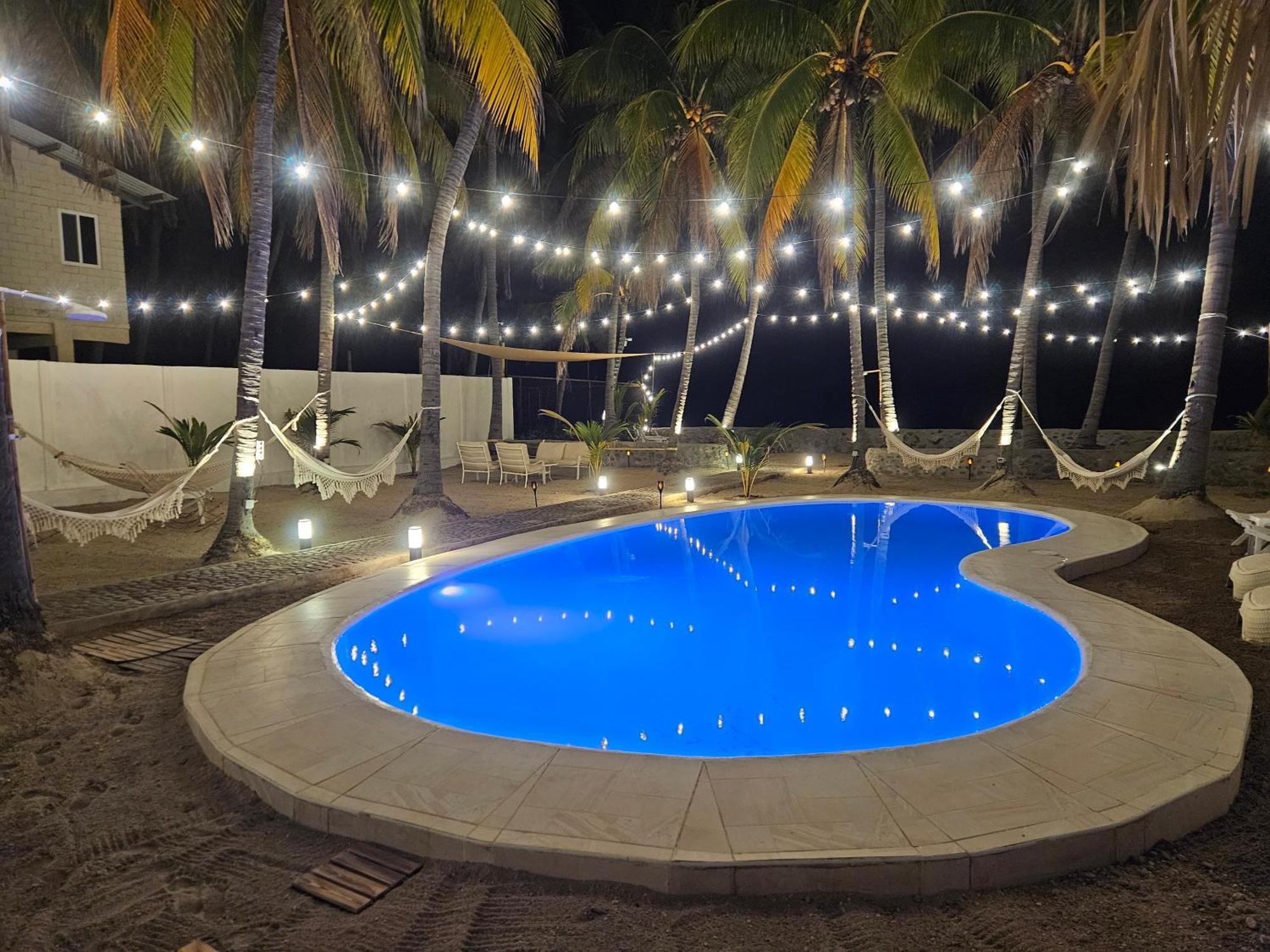 Sunset Surf Villa ลาลิแบร์ตัด ภายนอก รูปภาพ